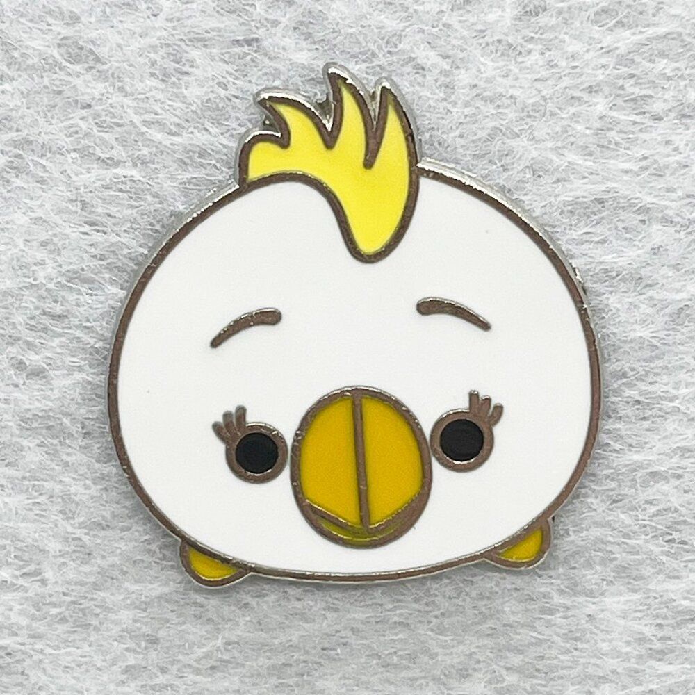 🔮 5/$25 Disney Adventureland Enchanted Tiki Room Showgirl Bird‎ Tsum Tsum Pin